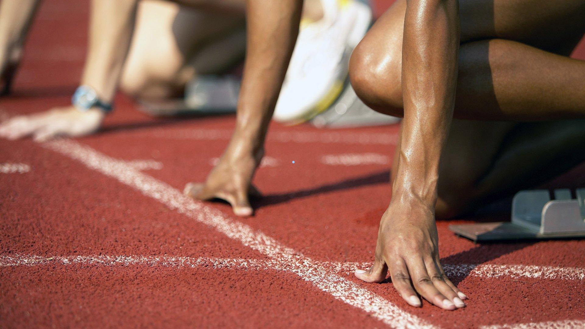 海星体育：国足点球大战4:2力克乌兹别克斯坦挺进亚洲杯四强，范志毅犀利点评直击关键获赞誉