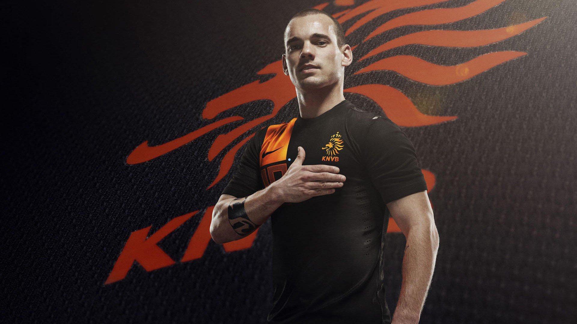 海星体育：17岁45天！拜菲尔德创热刺欧冠最年轻出场纪录